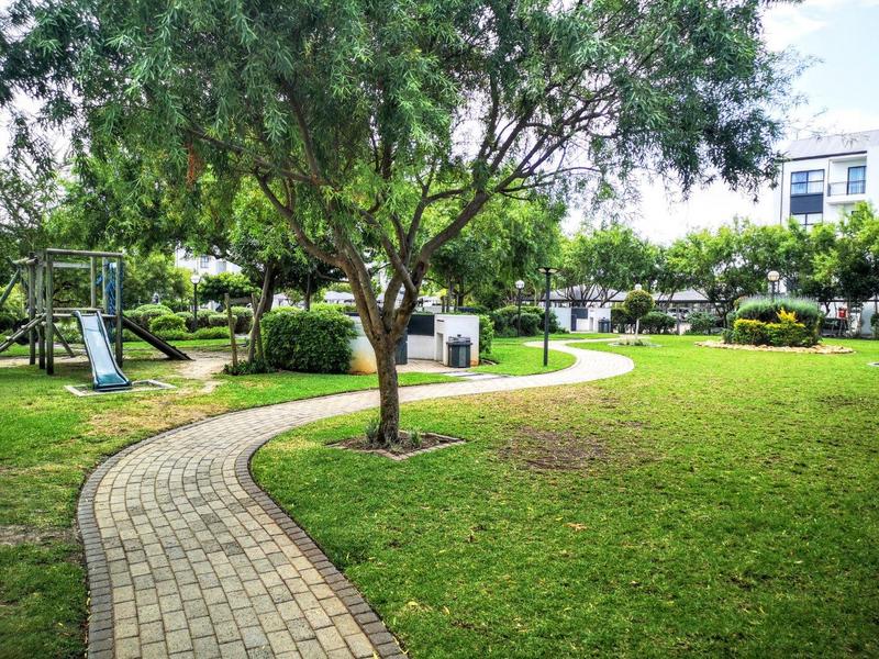 To Let 3 Bedroom Property for Rent in Sandown Western Cape